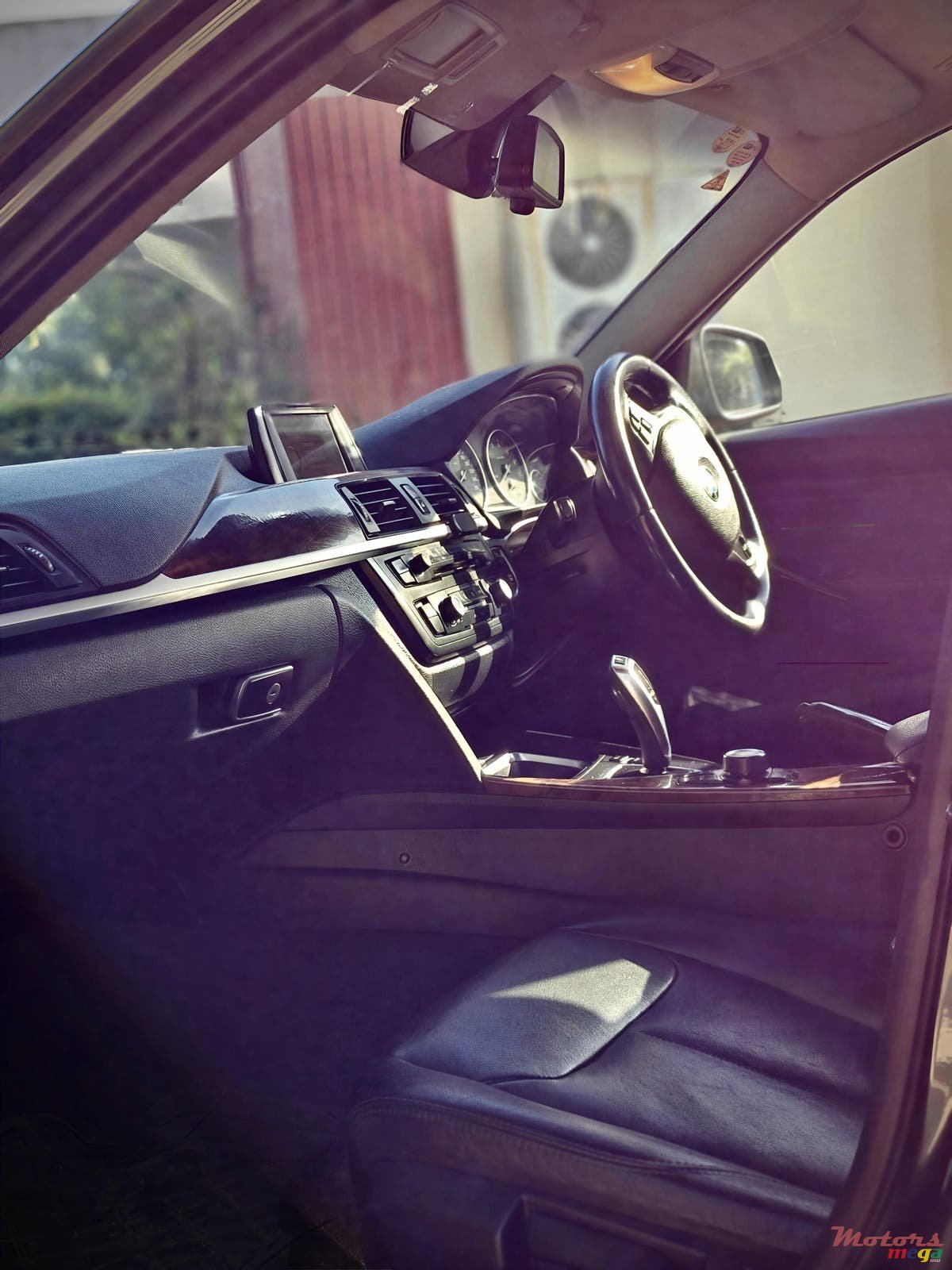 2014' BMW 316 photo #5