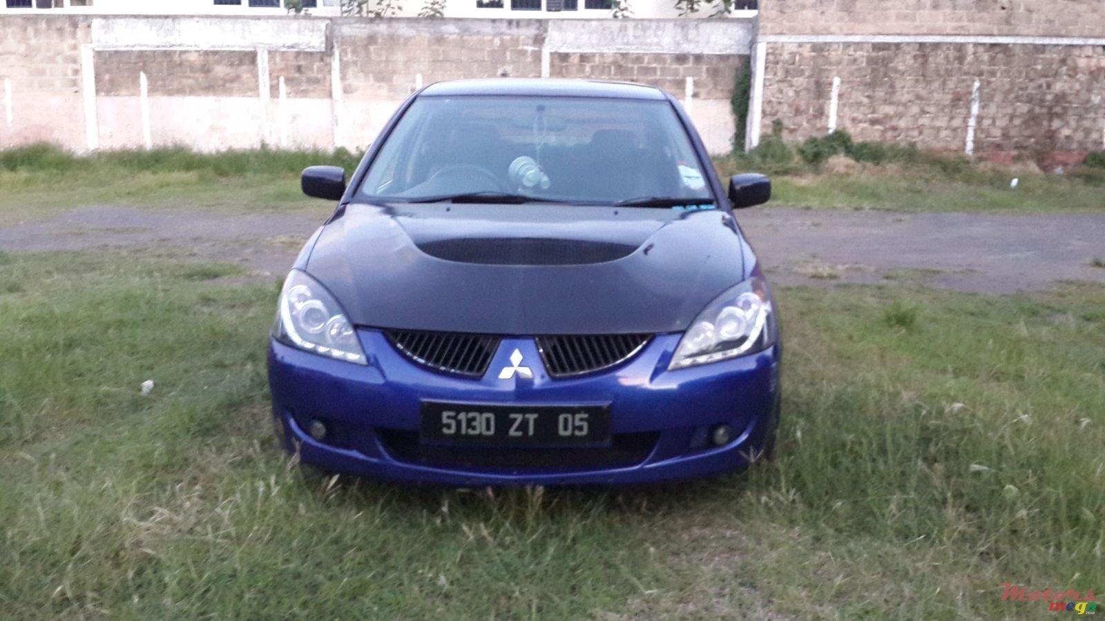 2005' Mitsubishi Lancer photo #3