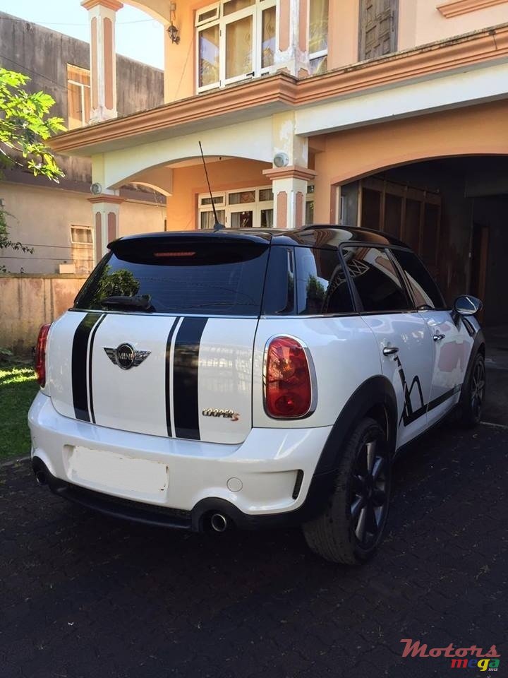 2010' MINI Cooper Countryman S Twin Power Turbo photo #2