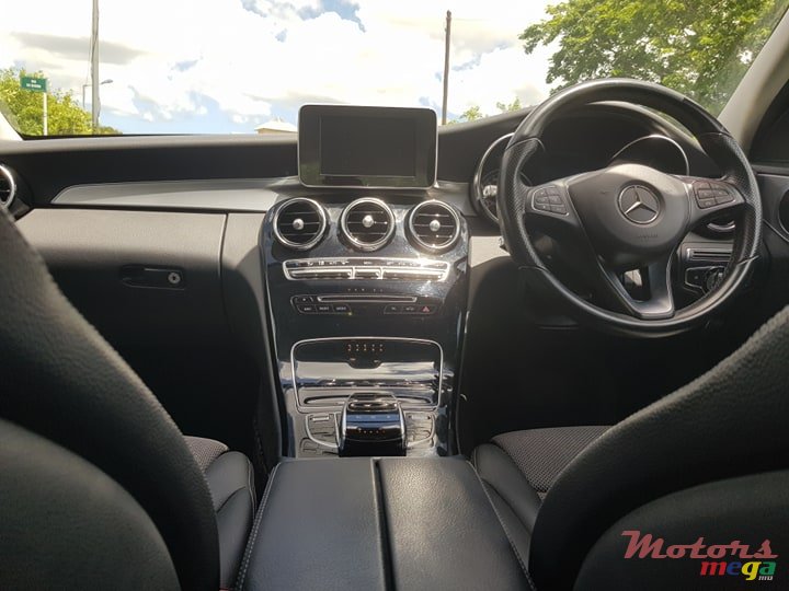 2014' Mercedes-Benz C-Class C 180 photo #5