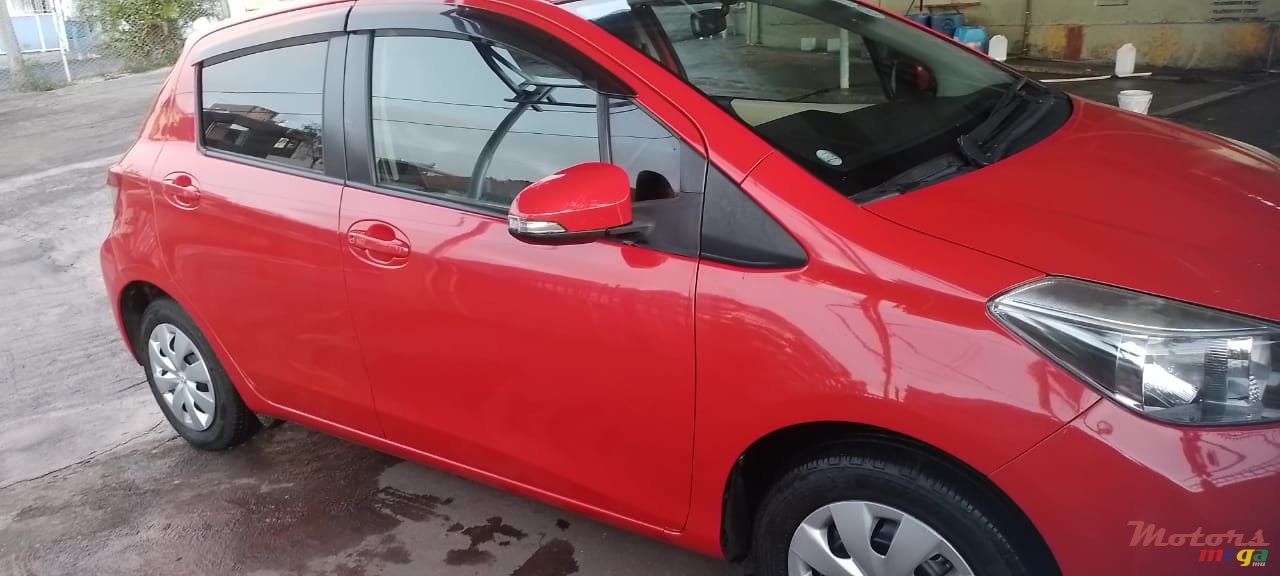 2014' Toyota photo #2