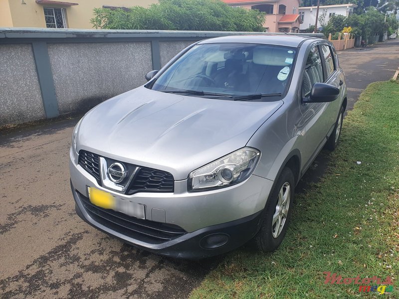 2011' Nissan Qashqai photo #1