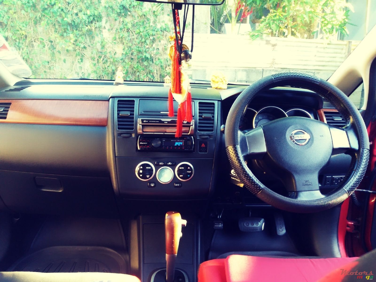 2006' Nissan Tiida photo #4