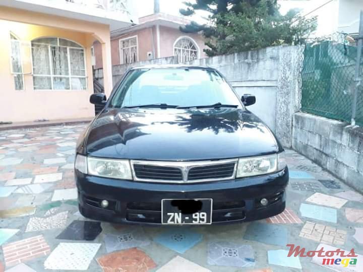1999' Mitsubishi Lancer GLXi photo #1
