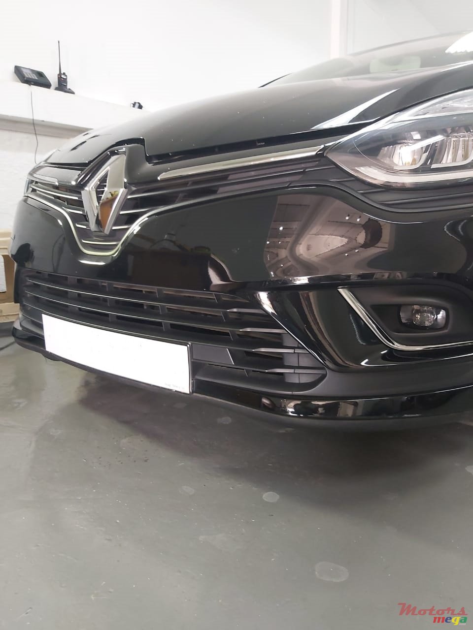 2018' Renault Clio Intens photo #6