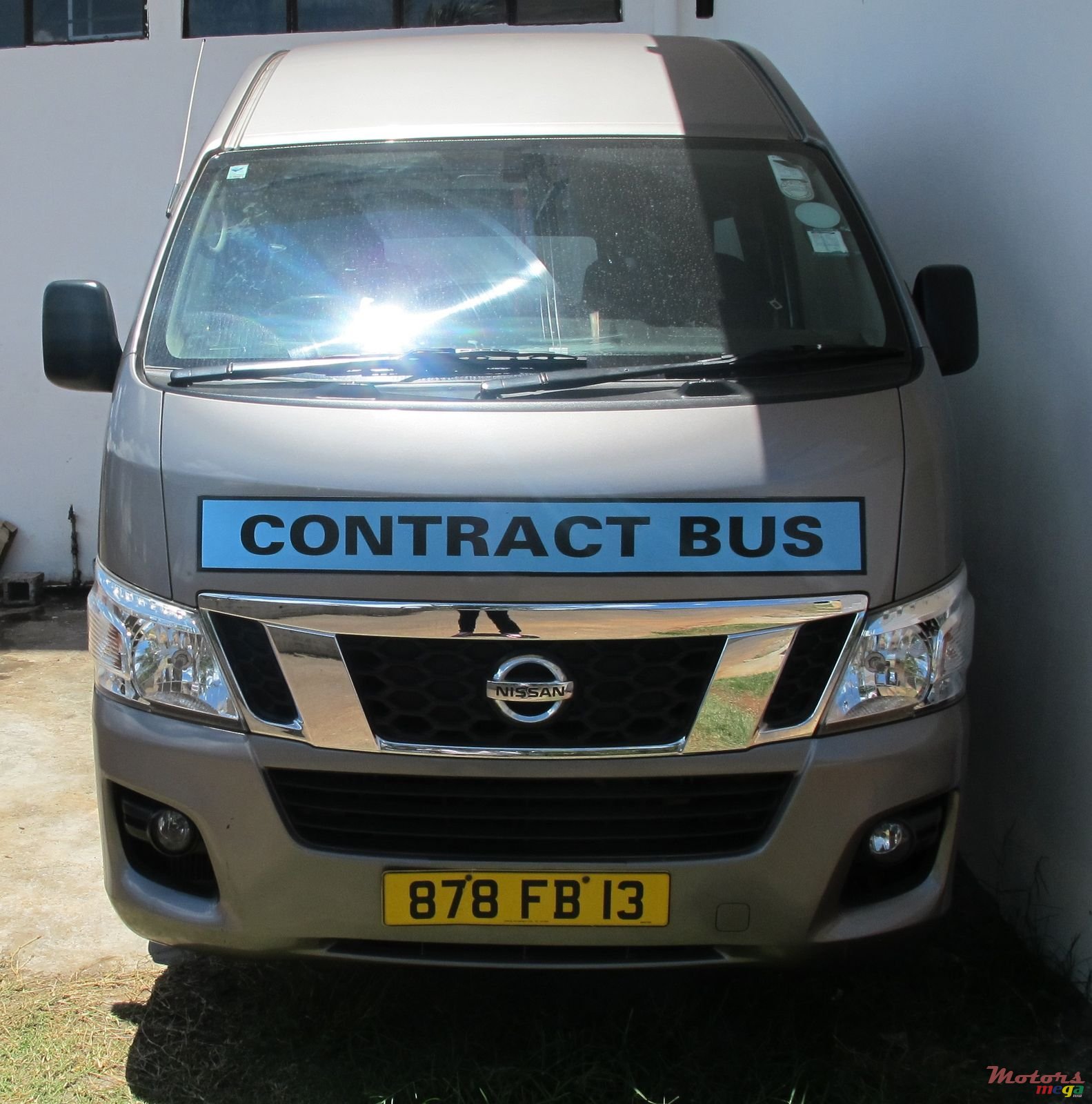 2013' Nissan NV3500 photo #1