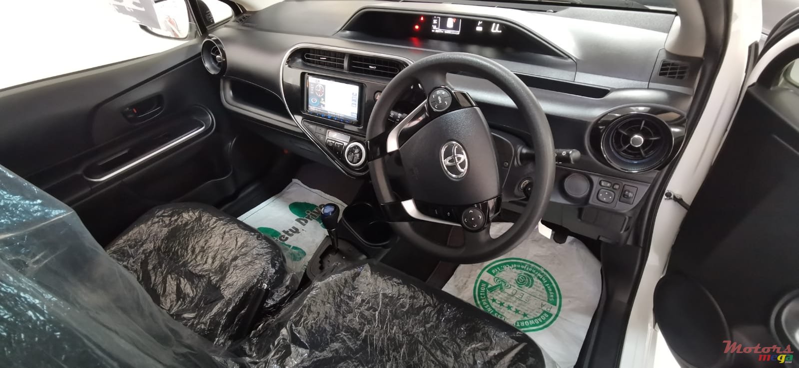 2018' Toyota Aqua photo #4