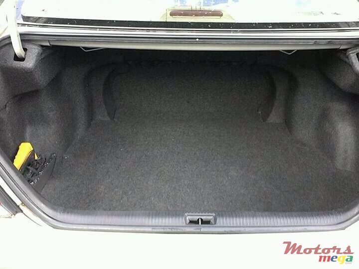 2005' Toyota Camry photo #5