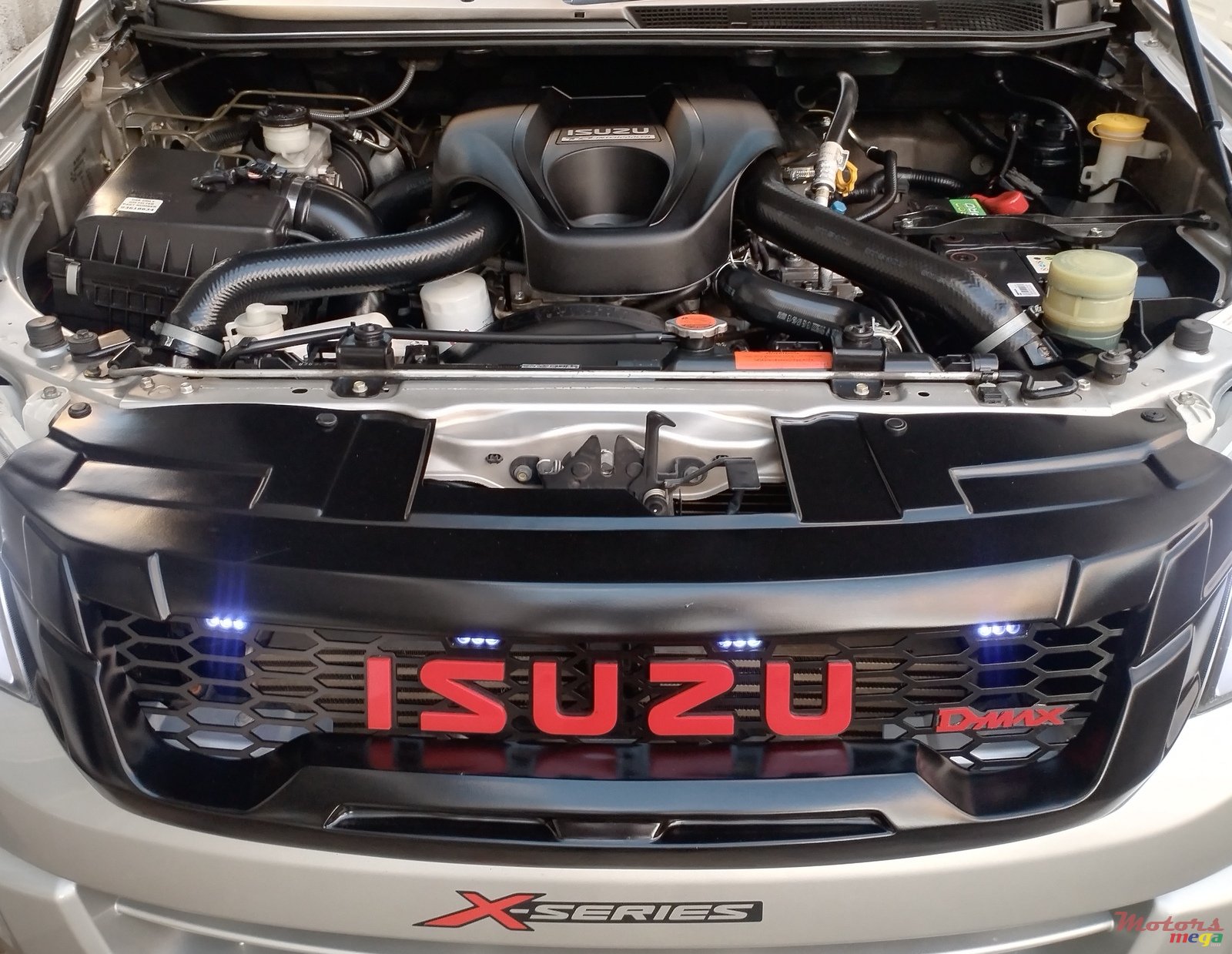 2014' Isuzu D-Max photo #2