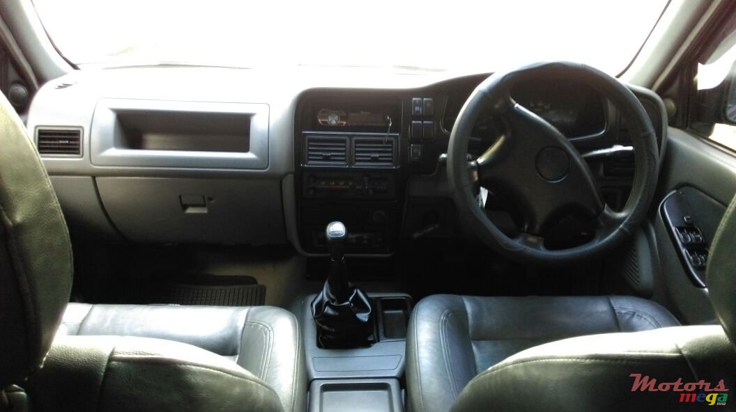 2001' Isuzu KB Series photo #3