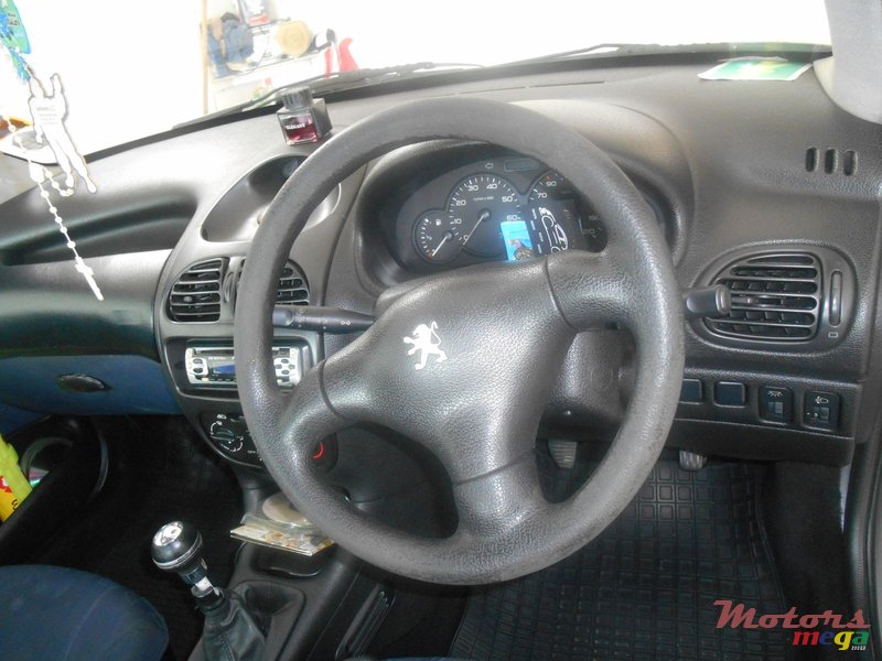 2002' Peugeot 206 photo #3