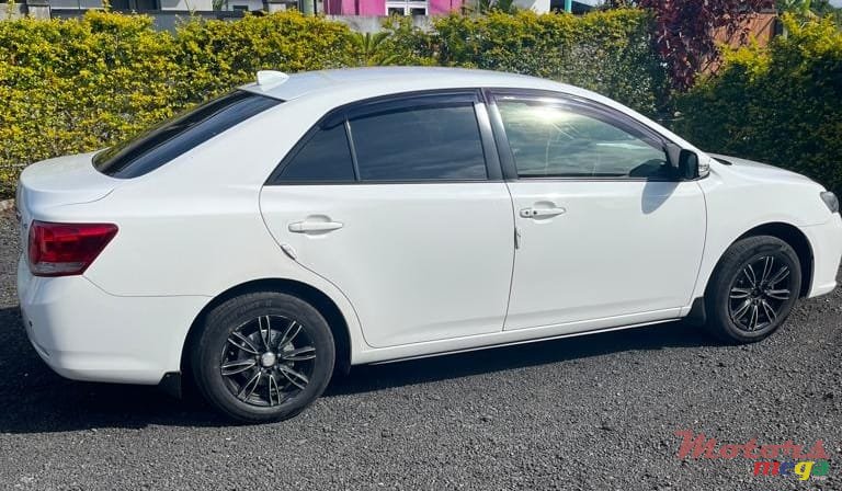 2012' Toyota Allion photo #2