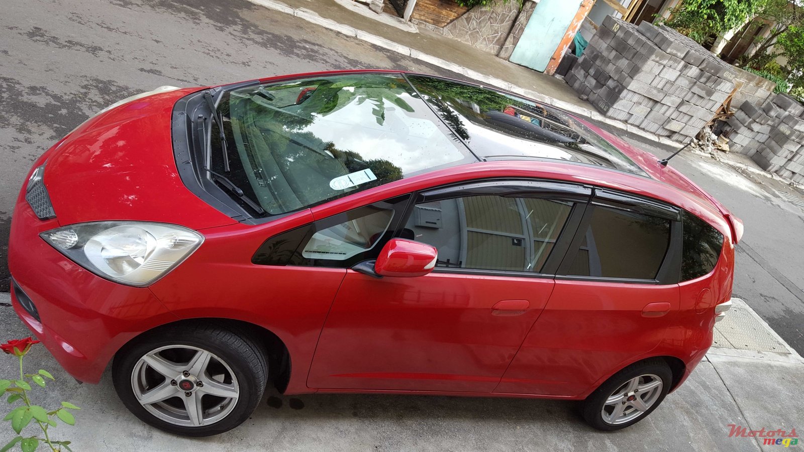 2008' Honda Fit photo #1