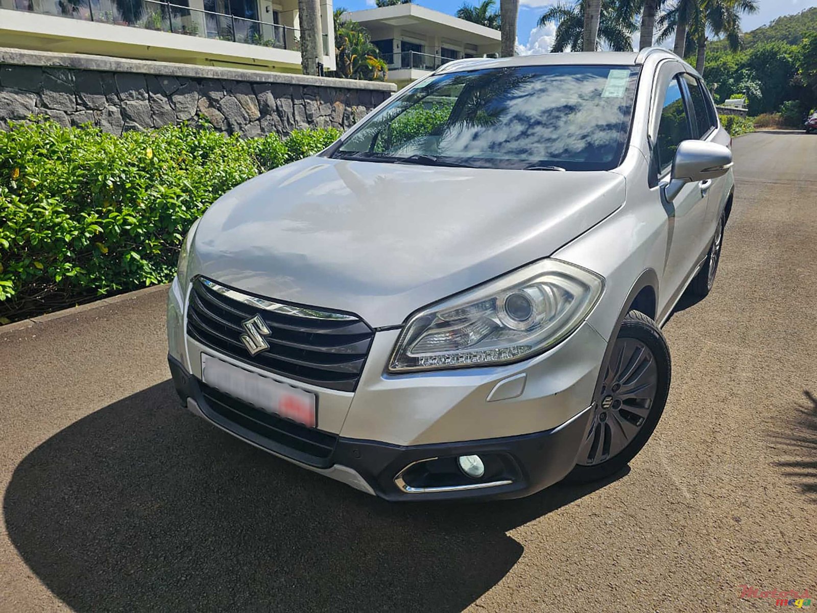 2015' Suzuki SX4 S-Cross 1.6 photo #1