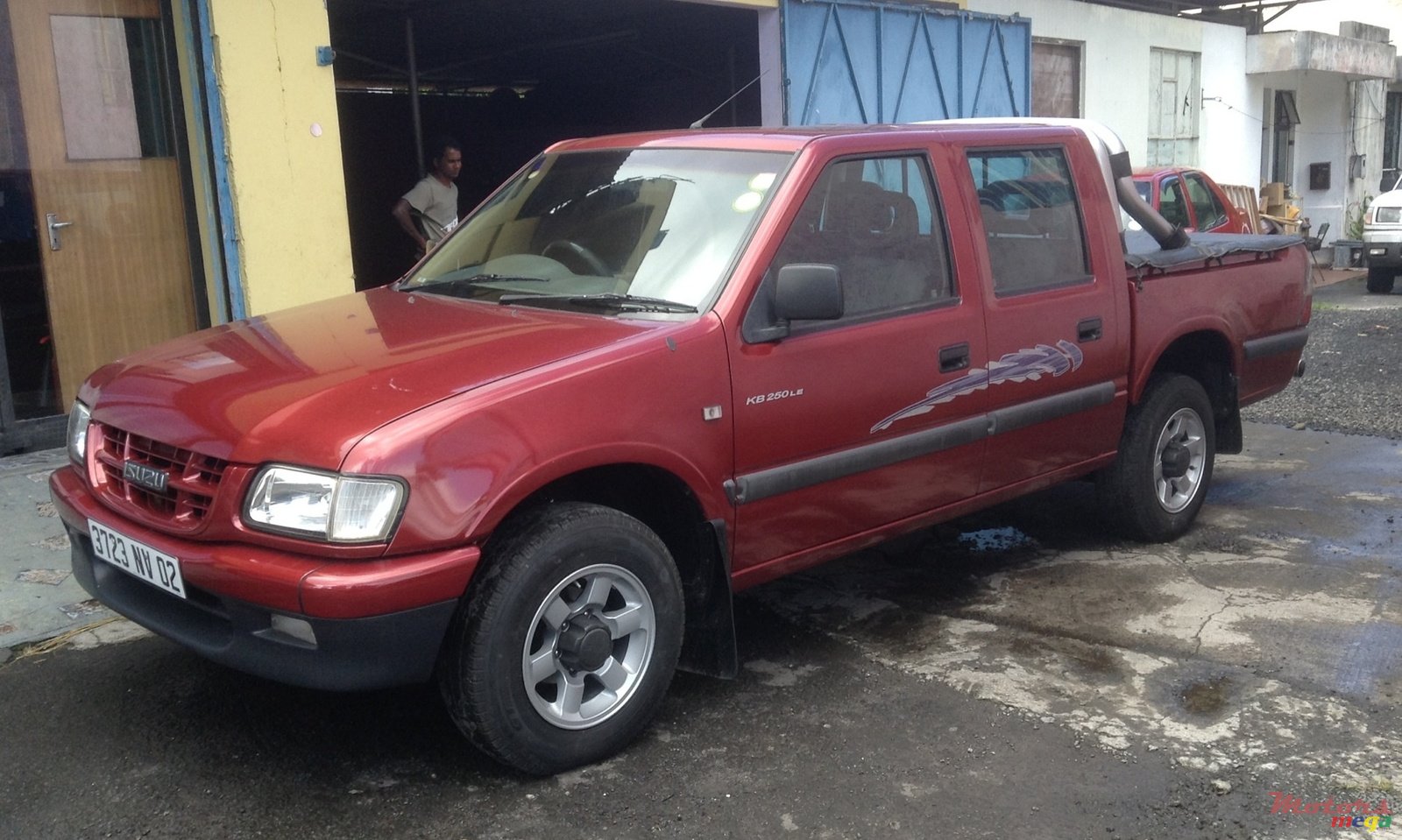 2002' Isuzu KB Series KB250 photo #2