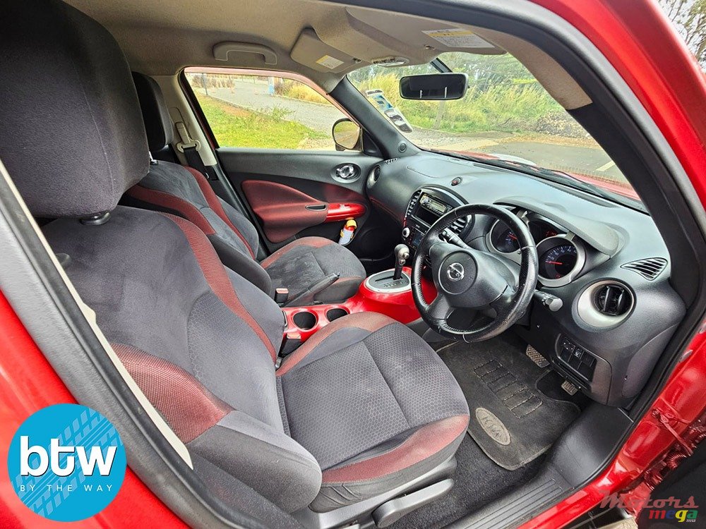 2012' Nissan Juke photo #5