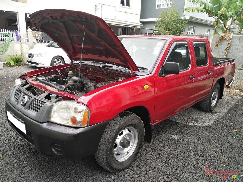 2007' Nissan Navara photo #7