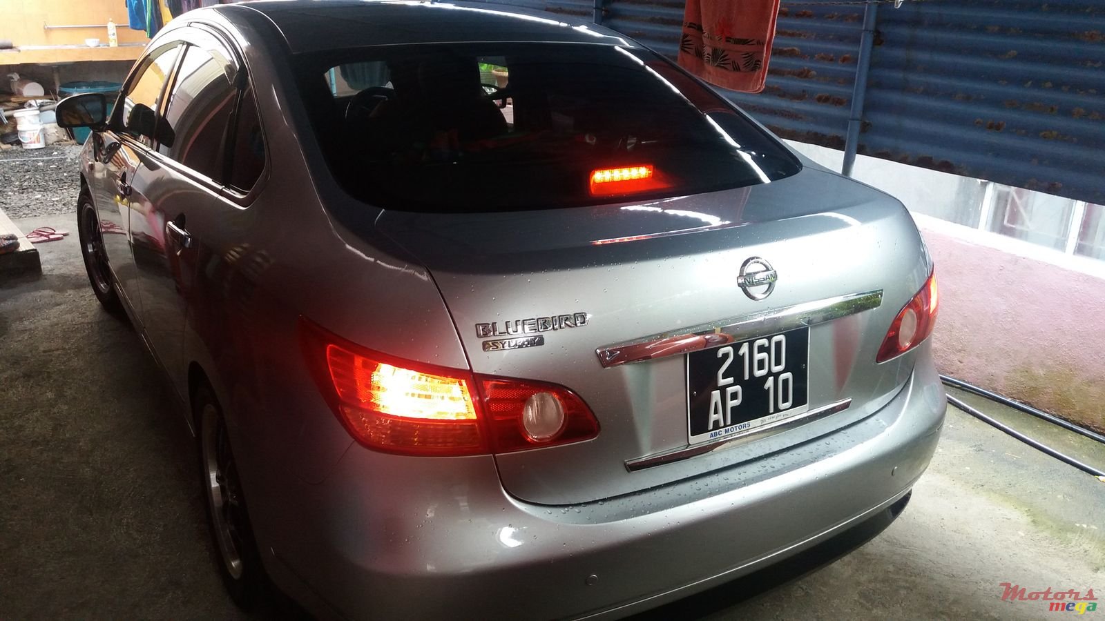 2010' Nissan Bluebird photo #2