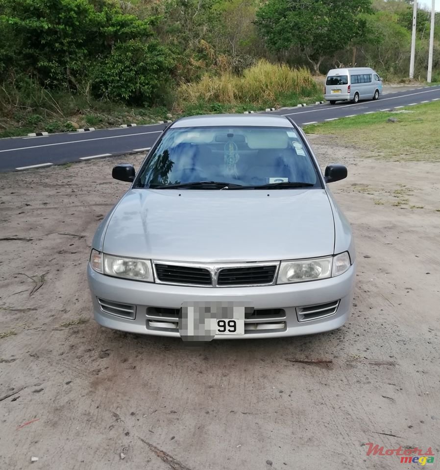 1999' Mitsubishi Lancer photo #1
