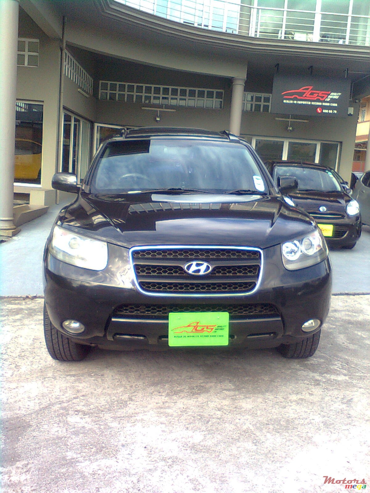 2008' Hyundai Santa Fe photo #1