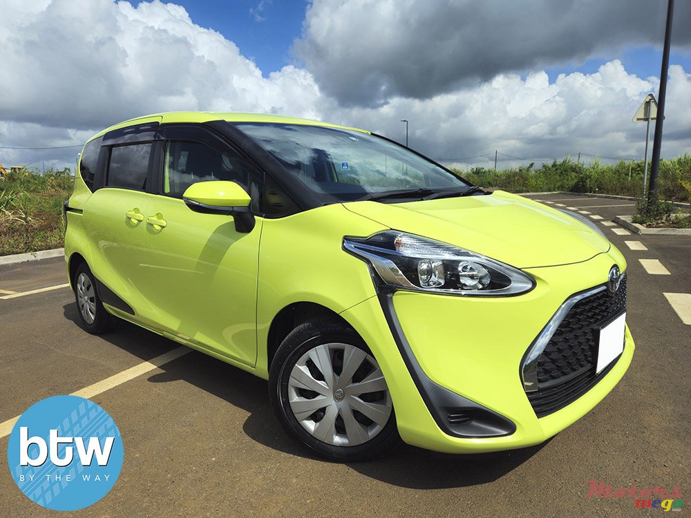 2020' Toyota SIENTA 7-SEATER photo #1