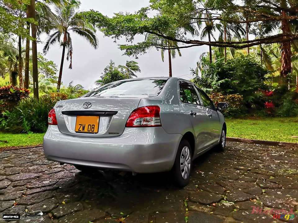 2008' Toyota Belta photo #4