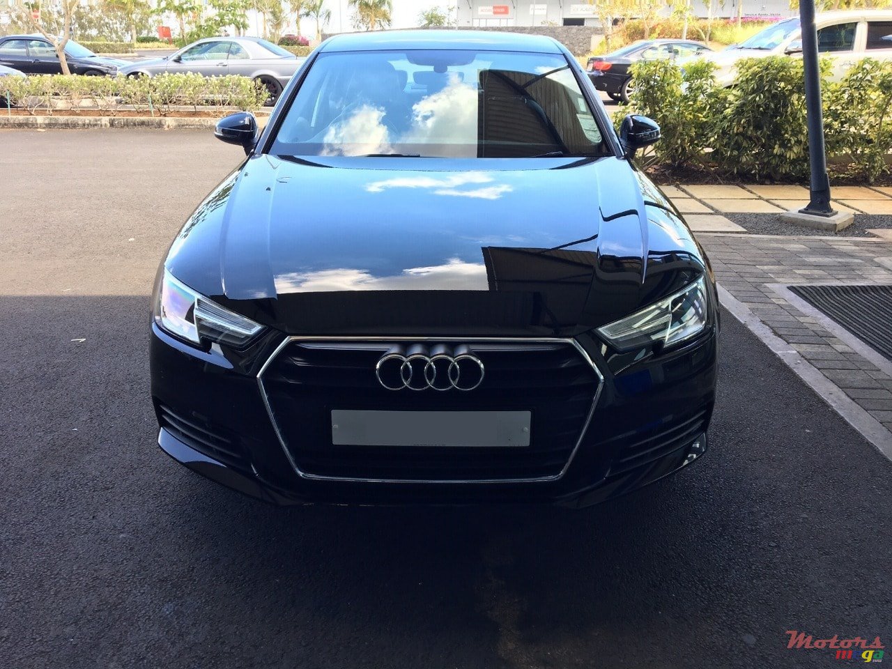 2016' Audi A4 Sedan photo #1