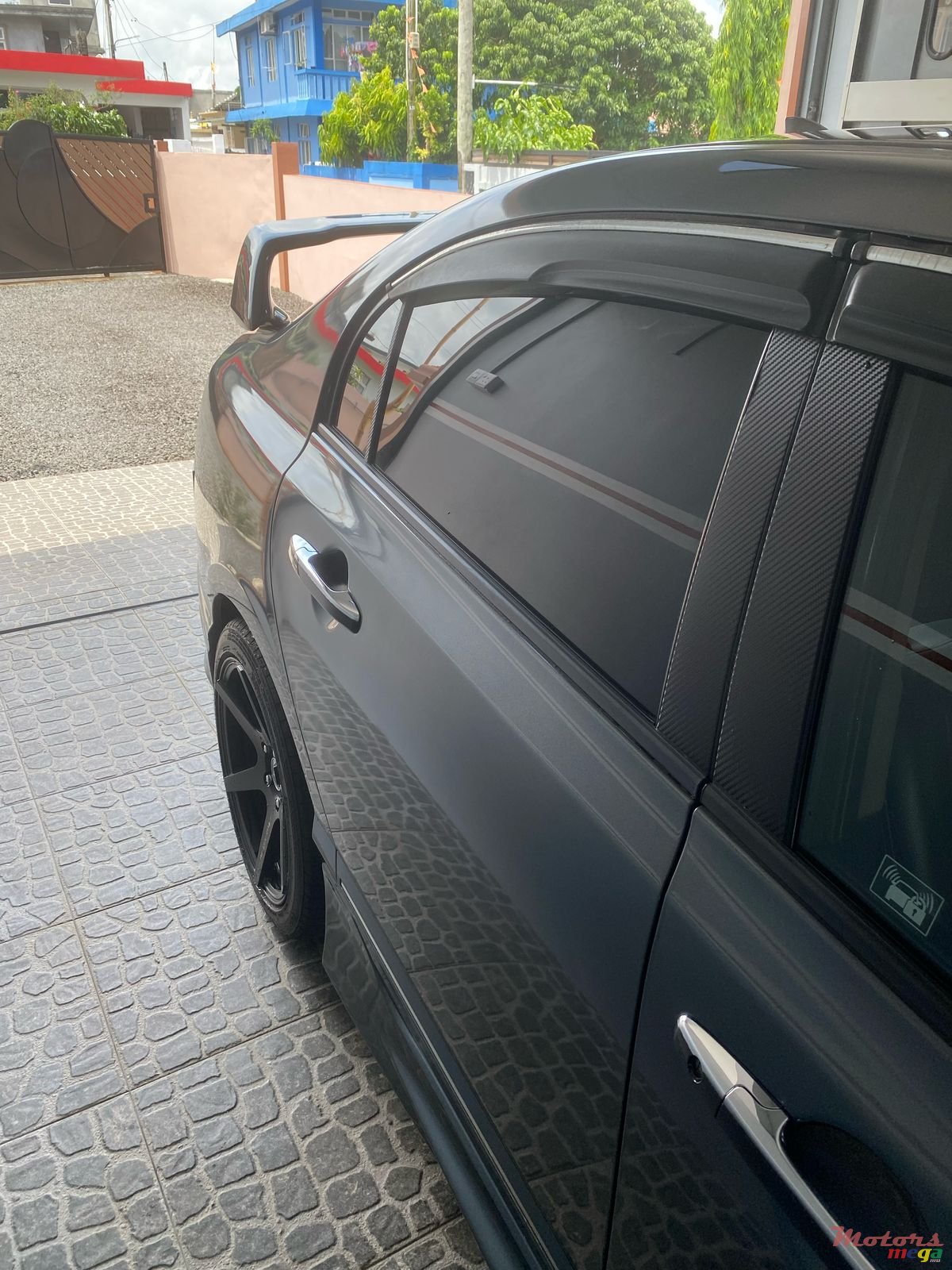 2011' Honda Civic FD4 photo #3