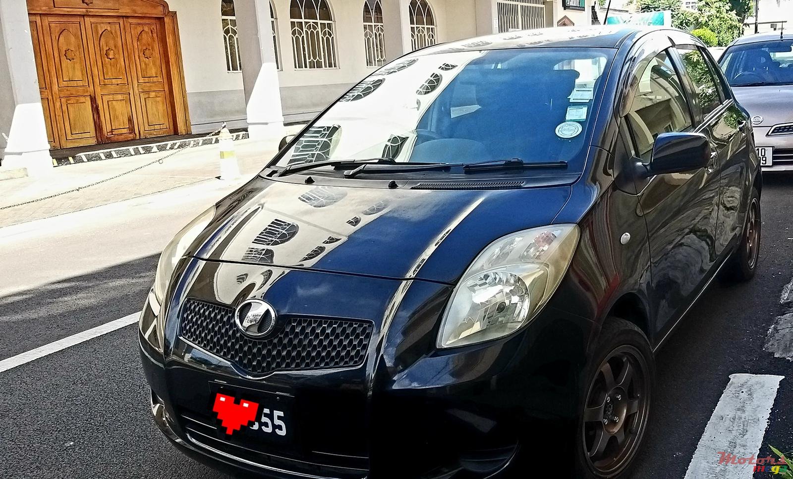 2005' Toyota Vitz any photo #3