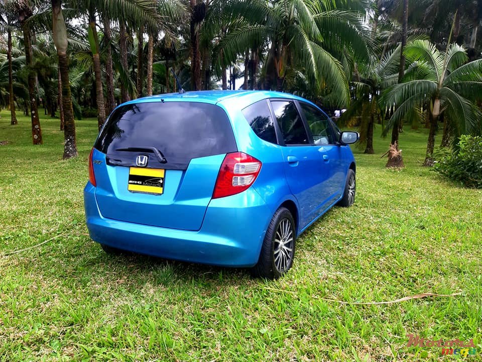 2010' Honda Fit photo #5