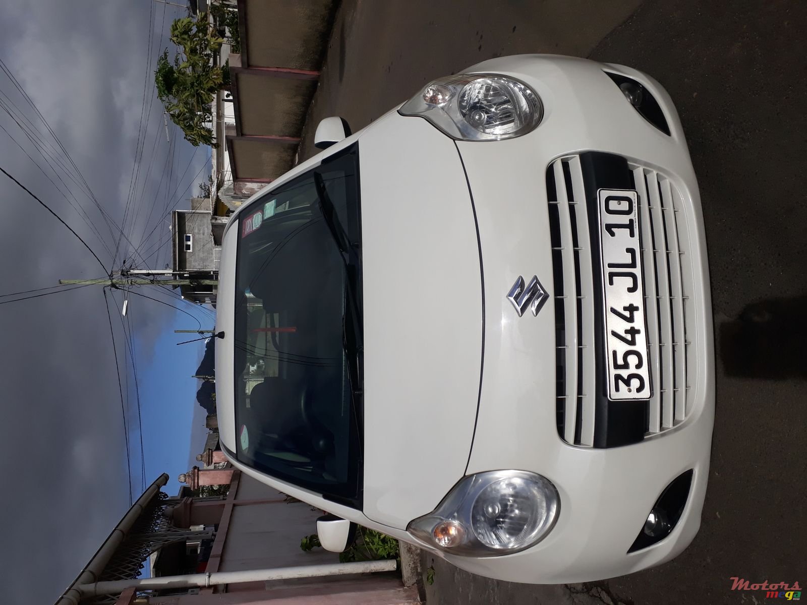 2010' Suzuki Celerio photo #2