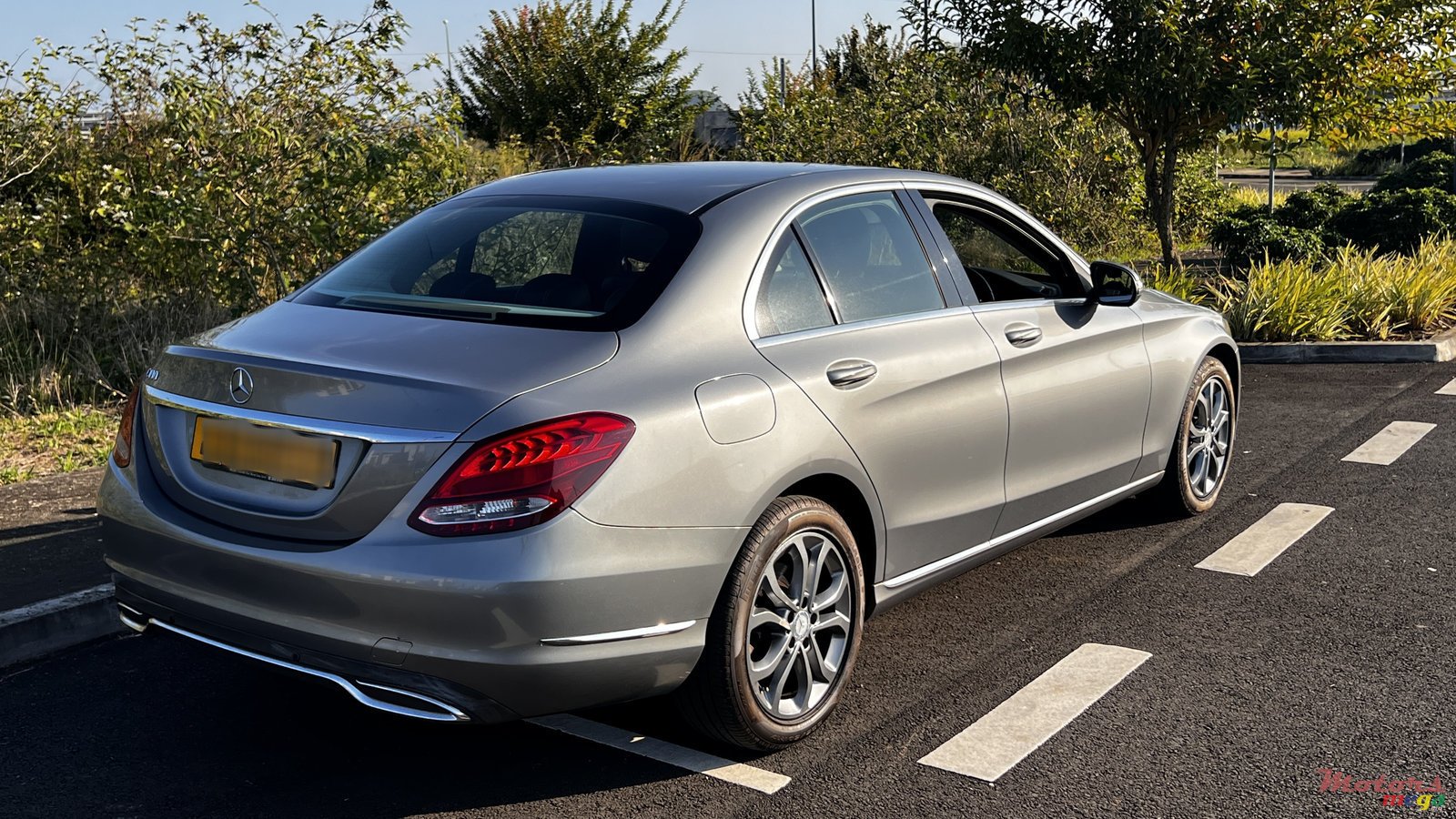 2015' Mercedes-Benz C 180 photo #2