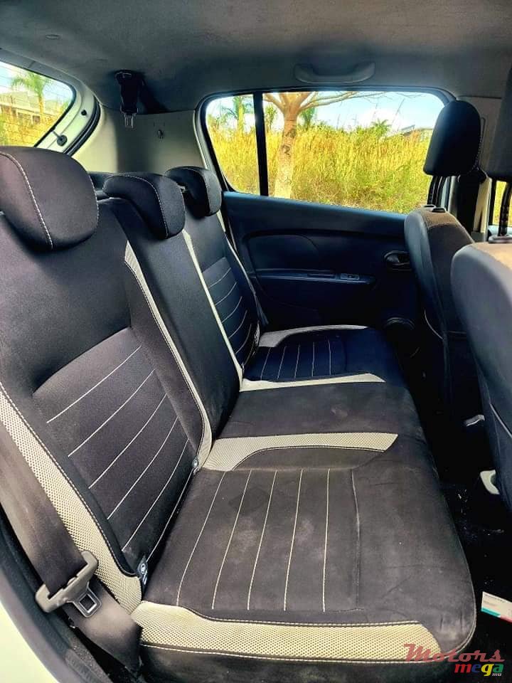 2018' Renault Sandero StepWay photo #6