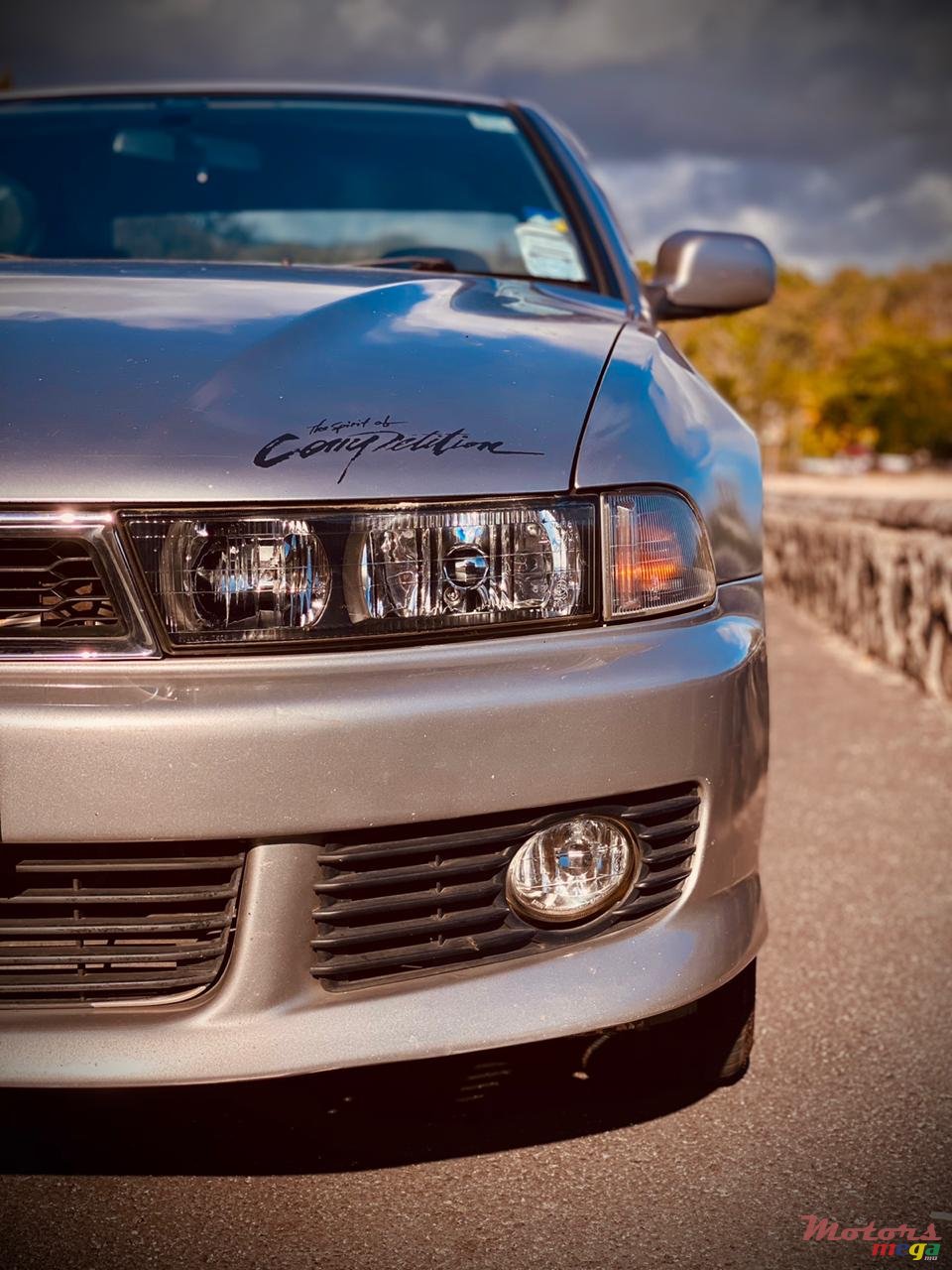 2004' Mitsubishi Galant photo #3