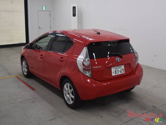 2014' Toyota AQUA photo #2