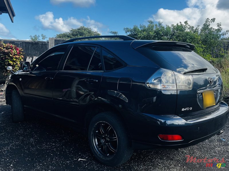 2003' Toyota photo #4