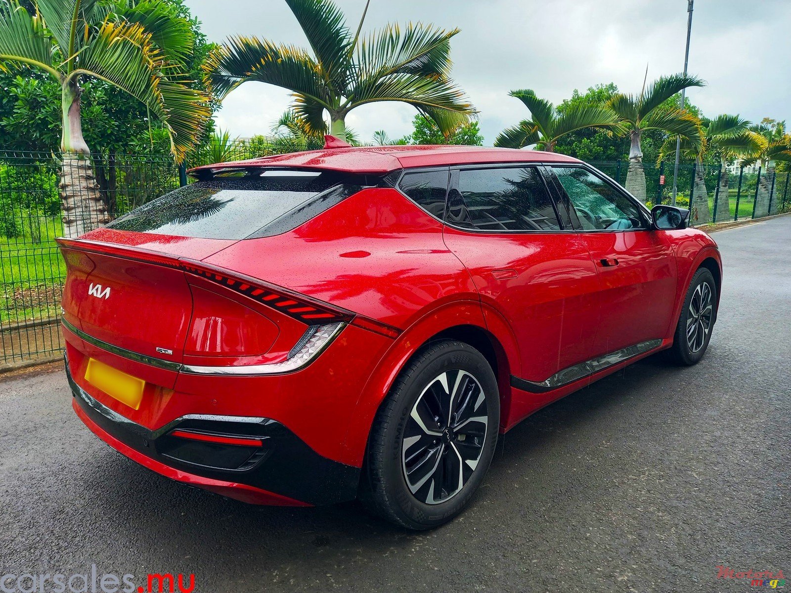 2022' Kia EV6 GT Line AWD SX Pack Long Range photo #4