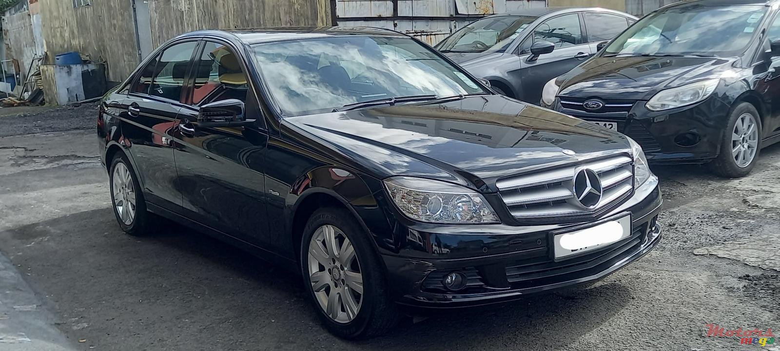 2010' Mercedes-Benz C180 photo #2