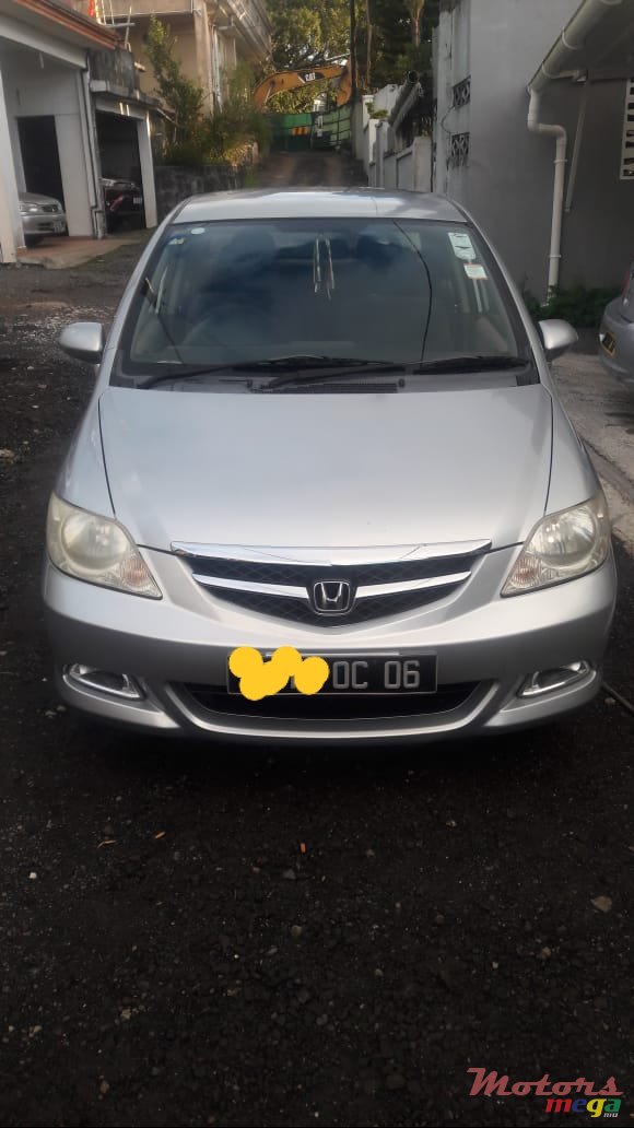 2006' Honda City photo #1