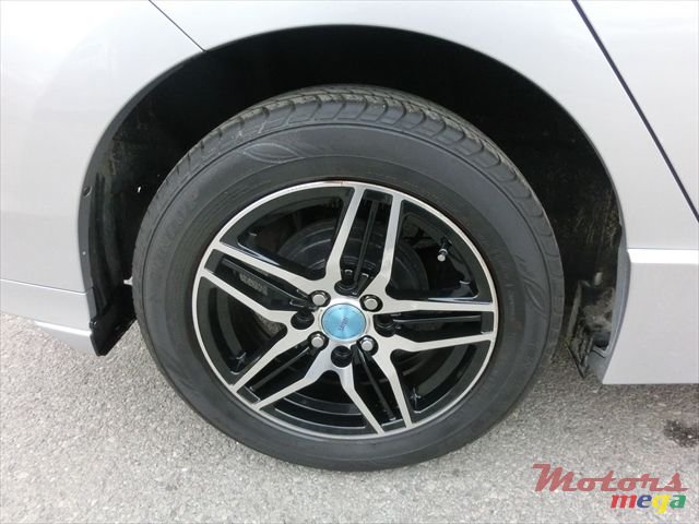 2012' Honda Insight photo #7