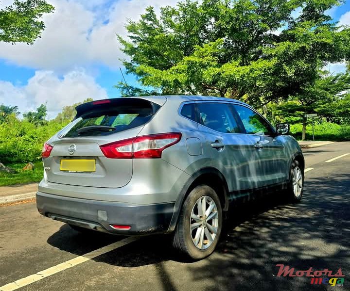 2017' Nissan Qashqai 1.2 Turbo photo #4