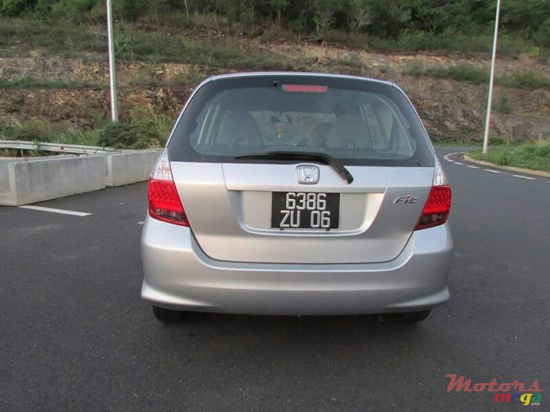 2006' Honda Fit photo #6