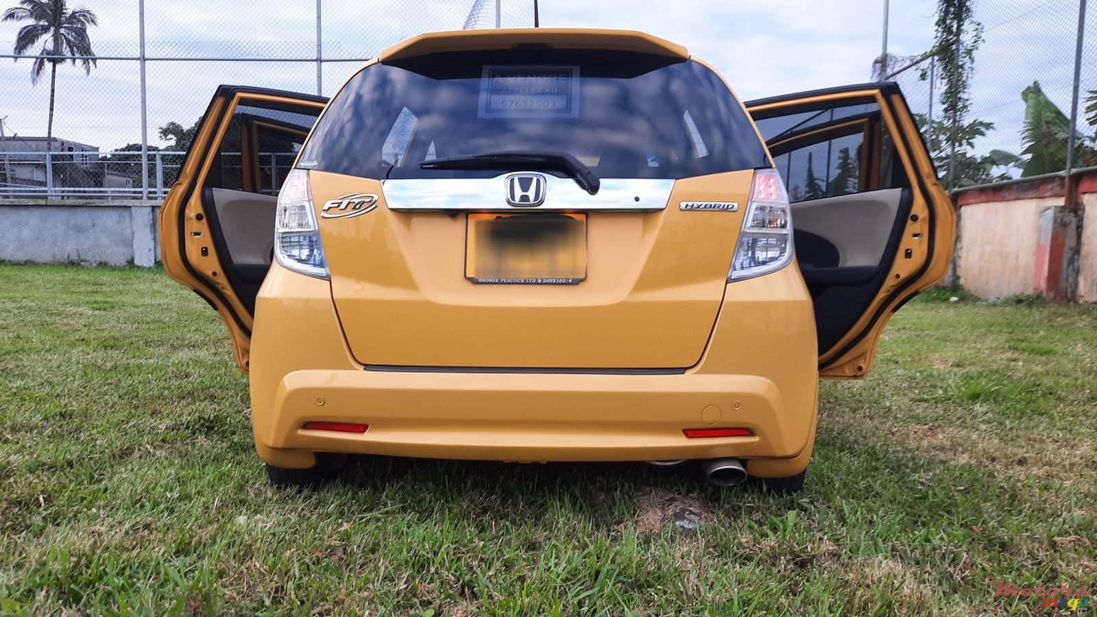 2011' Honda Fit Nil photo #1