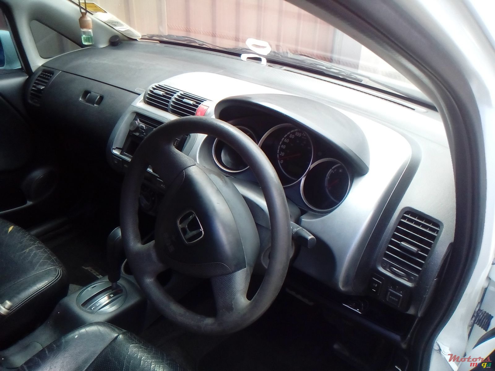 2004' Honda Jazz photo #3