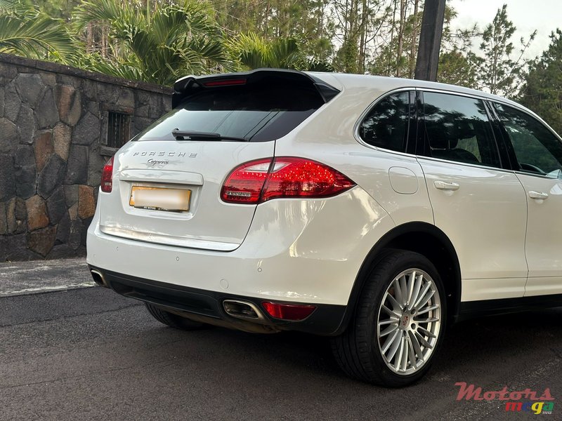 2014' Porsche Cayenne V6 photo #4