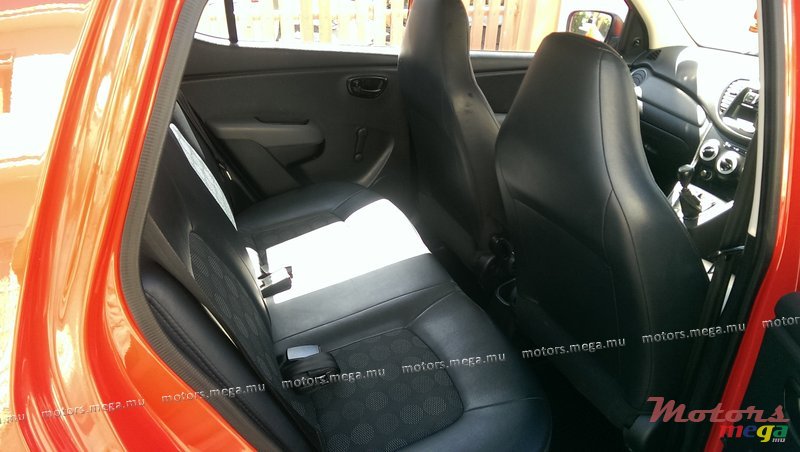 2010' Hyundai i10  photo #5