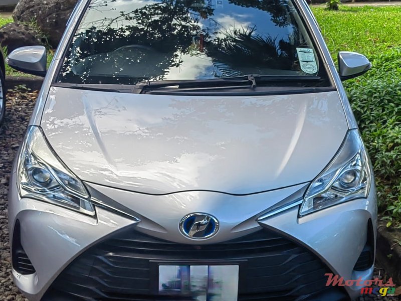 2019' Toyota Vitz photo #3