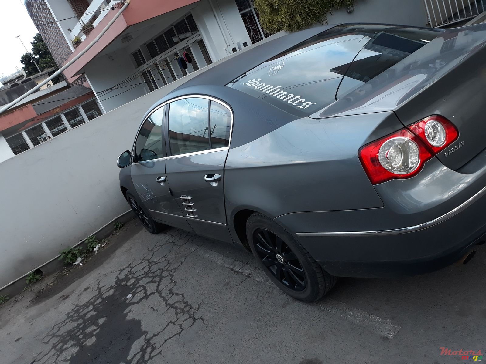 2006' Volkswagen Passat photo #5