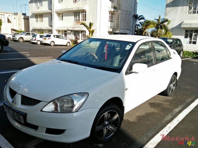 2006' Mitsubishi Lancer None photo #2