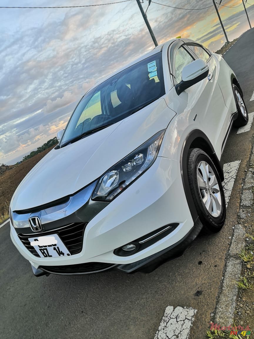 2014' Honda Vezel Japan Hybrid photo #1